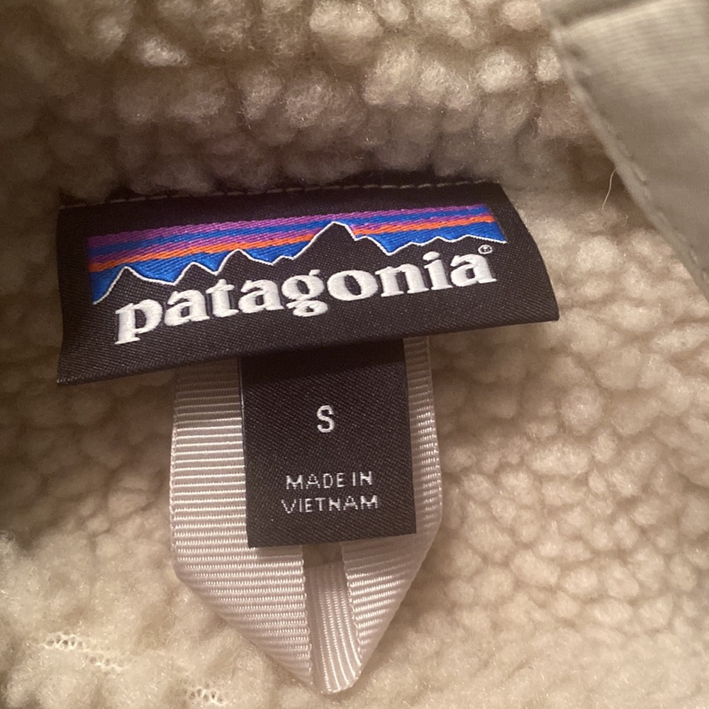 Patagonia women’s Shelled Retro-X® Fleece Pullover - Picture 3 of 3